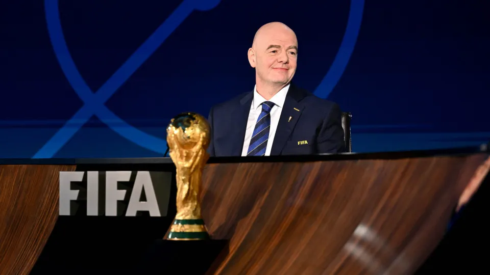 Fileiras fechadas para a ‘guerra’. OFC comunica posição sobre Infantino